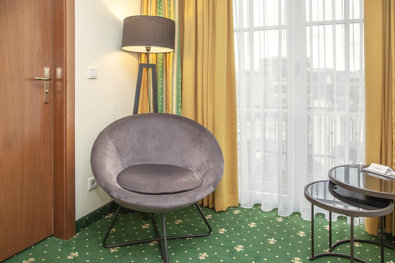 דגנדורף Hotel-Gasthof Hoettl מראה חיצוני תמונה
